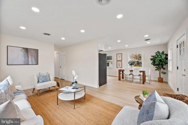 9401 ROMANCOKE RD, Stevensville, MD 21666