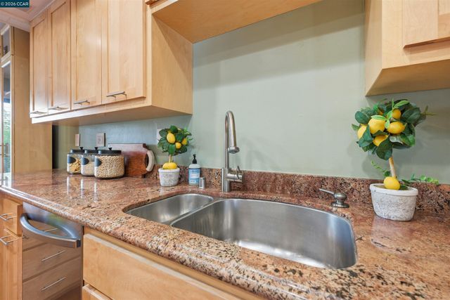 1442 Quail View Cir, Walnut Creek, CA 94597