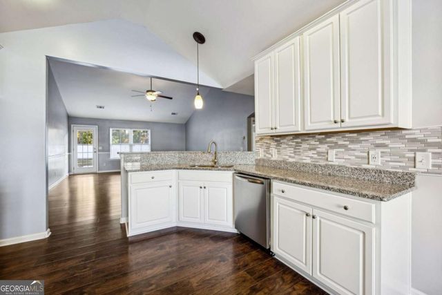 342 Daniel Trent Way, Kingsland, GA 31548