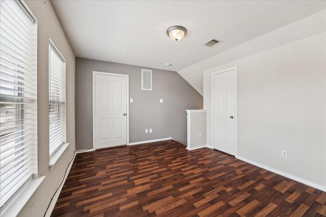 7007 Woodridge Square Drive, Houston, TX 77087