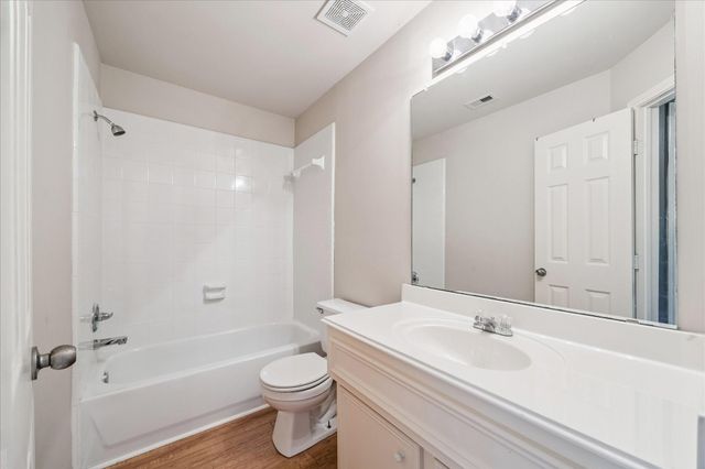 7007 Woodridge Square Drive, Houston, TX 77087