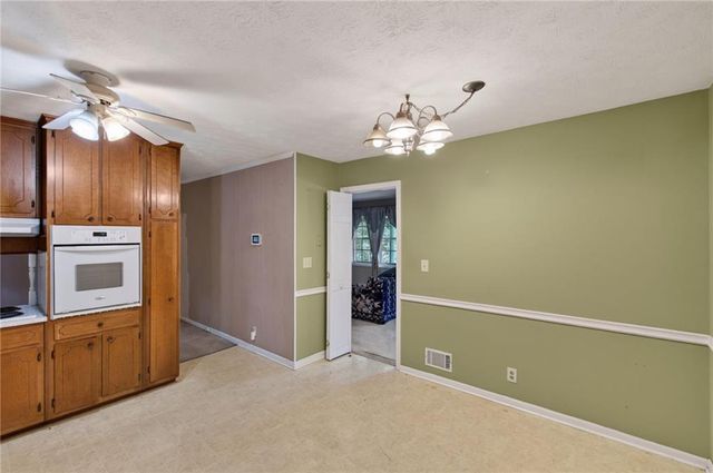 15 Highlane Drive, Stockbridge, GA 30281