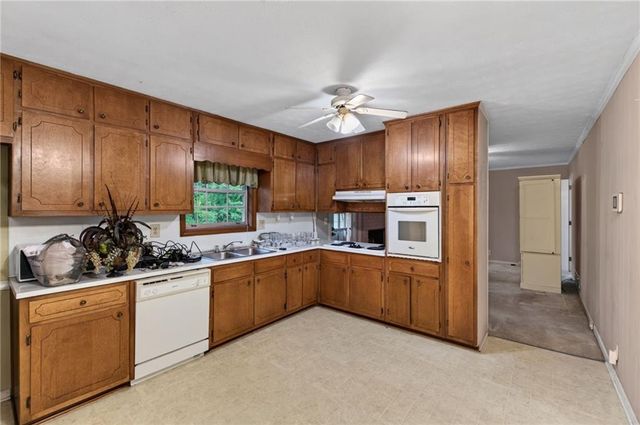 15 Highlane Drive, Stockbridge, GA 30281