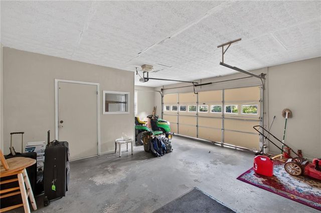 15 Highlane Drive, Stockbridge, GA 30281
