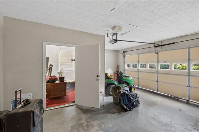 15 Highlane Drive, Stockbridge, GA 30281