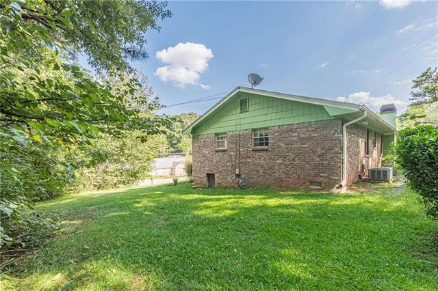 15 Highlane Drive, Stockbridge, GA 30281