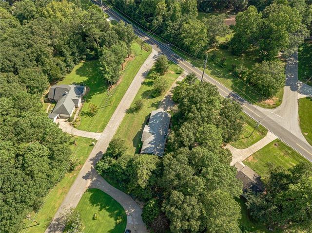 15 Highlane Drive, Stockbridge, GA 30281