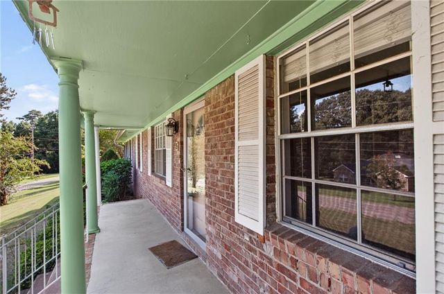 15 Highlane Drive, Stockbridge, GA 30281