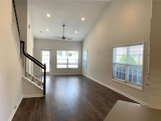 1733 Oakbrook Lane NW B, Kennesaw, GA 30152
