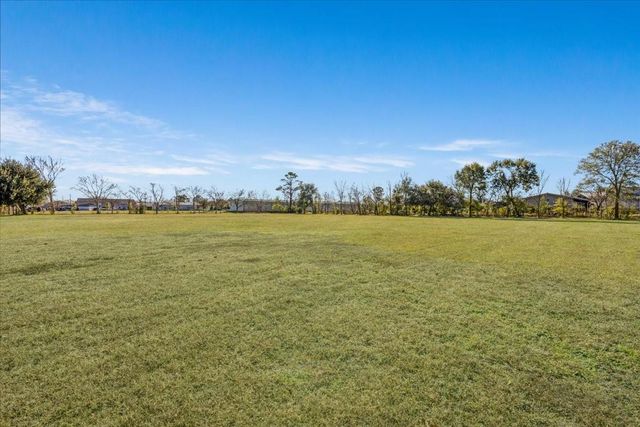 2829 Harkey Road, Pearland, TX 77584