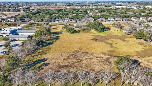 2829 Harkey Road, Pearland, TX 77584