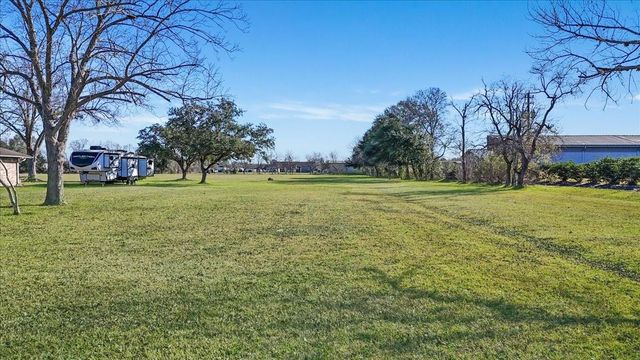 2829 Harkey Road, Pearland, TX 77584