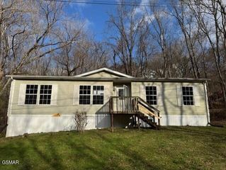 839 Bates Gibson Road, Sevierville, TN 37876