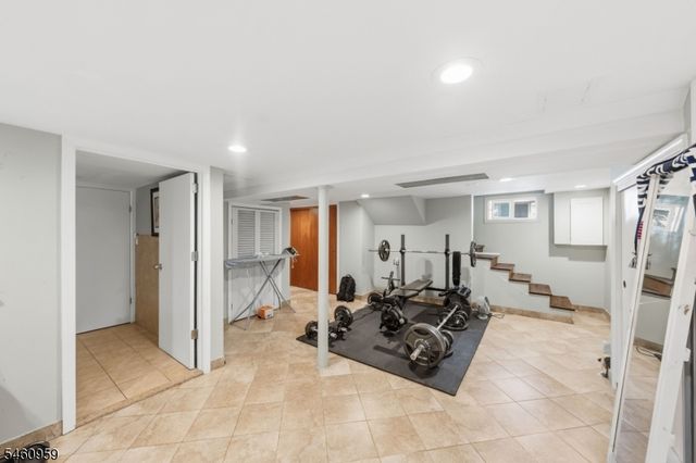 3 Fairview Ave, South River Boro, NJ 08882