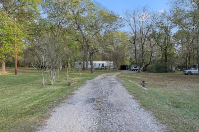 14363 Shepard Hill Road, Willis, TX 77318