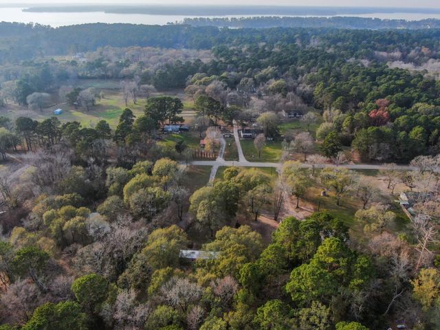 14363 Shepard Hill Road, Willis, TX 77318