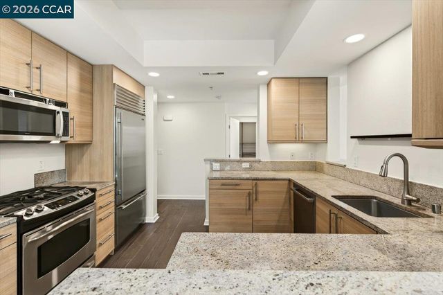 1655 N California Blvd 156, Walnut Creek, CA 94596