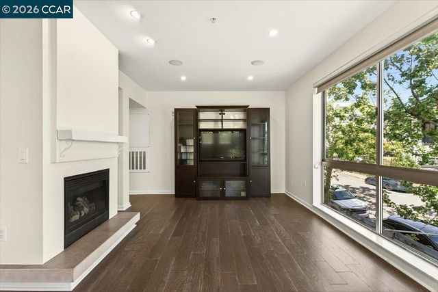 1655 N California Blvd 156, Walnut Creek, CA 94596