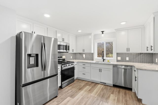 8750 N Riverview Drive, Cooper Twp, MI 49004