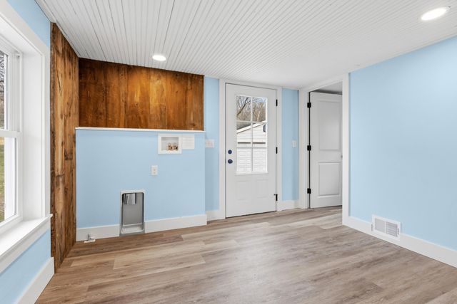 8750 N Riverview Drive, Cooper Twp, MI 49004