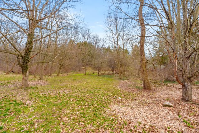 8750 N Riverview Drive, Cooper Twp, MI 49004