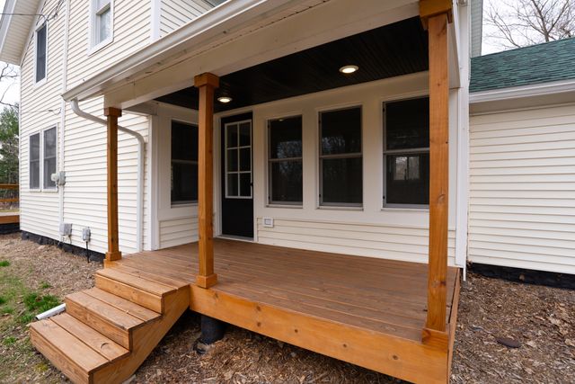 8750 N Riverview Drive, Cooper Twp, MI 49004