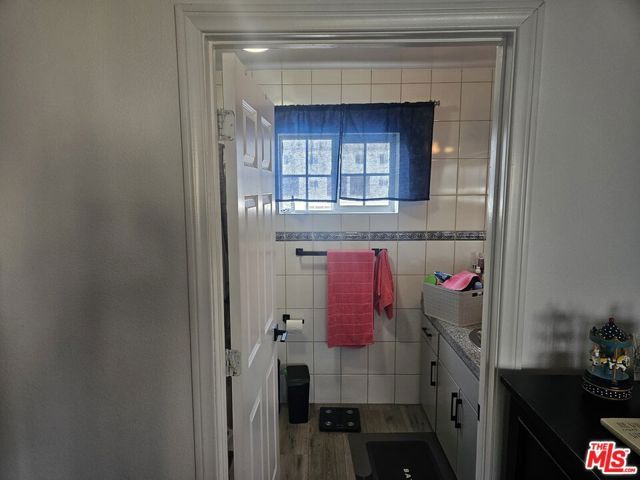 4922 W 104th Street, Inglewood, CA 90304