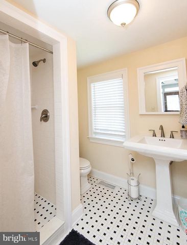 105 WEST END AVE, Cambridge, MD 21613