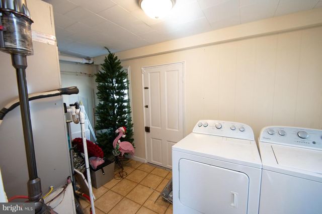 105 WEST END AVE, Cambridge, MD 21613