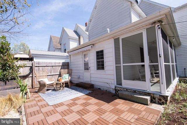 105 WEST END AVE, Cambridge, MD 21613