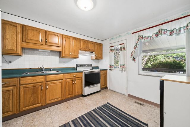 1361 Conway STREET, Hempfield Twp, PA 15601