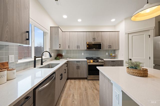 6864 W Corona Street, Boise, ID 83709