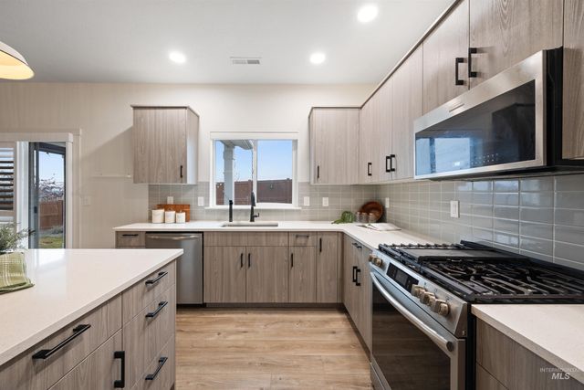 6864 W Corona Street, Boise, ID 83709