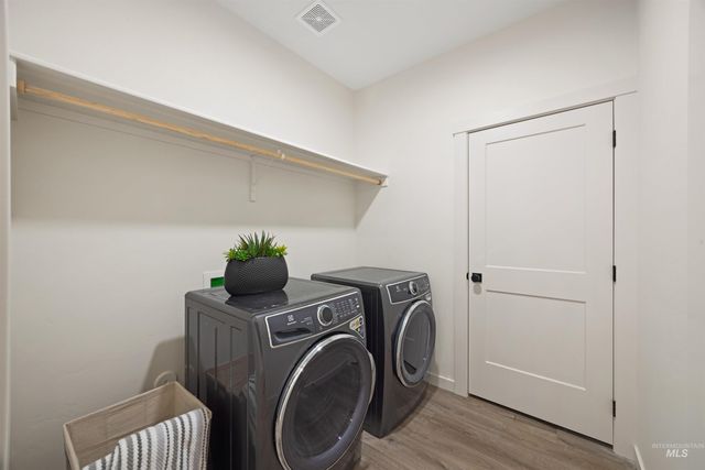 6864 W Corona Street, Boise, ID 83709