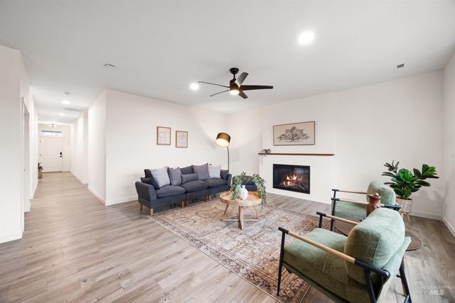 6864 W Corona Street, Boise, ID 83709