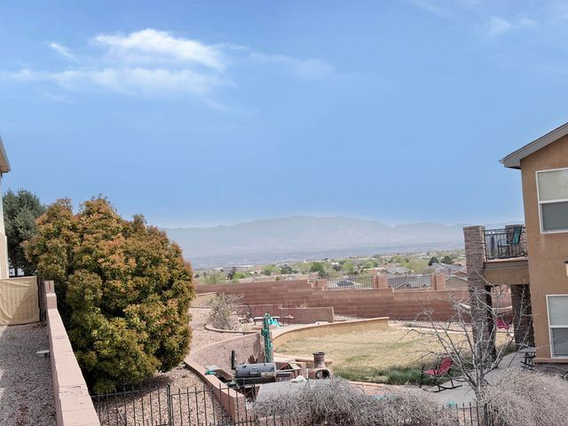 10401 Pintado Court NW, Albuquerque, NM 87114