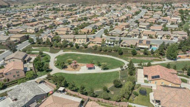 34794 Garden Trellis, Murrieta, CA 92563