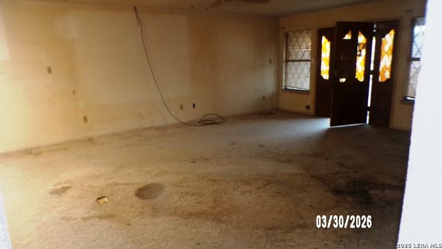 620 E Main, Karnes City, TX 78118