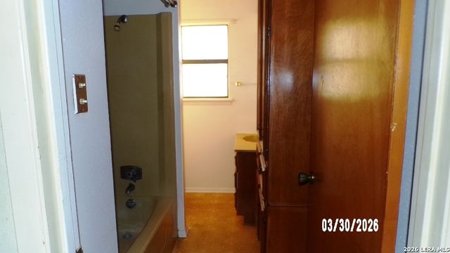 620 E Main, Karnes City, TX 78118