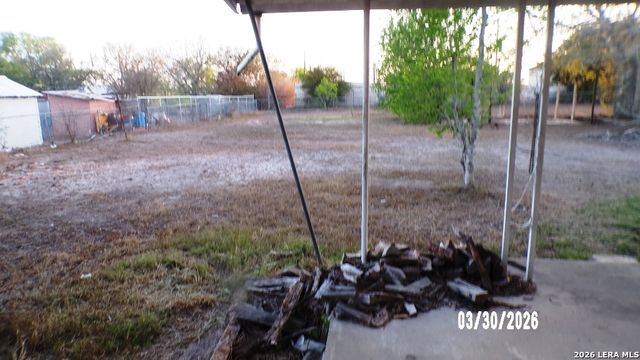 620 E Main, Karnes City, TX 78118