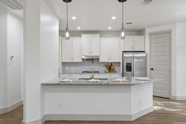 12502 Stillwater Creek, San Antonio, TX 78254