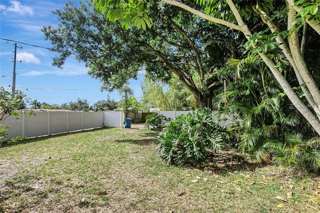 4012 12TH AVENUE N, St Petersburg, FL 33713