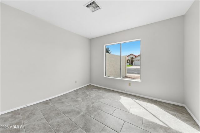 7941 S Kenwood Lane, Tempe, AZ 85284