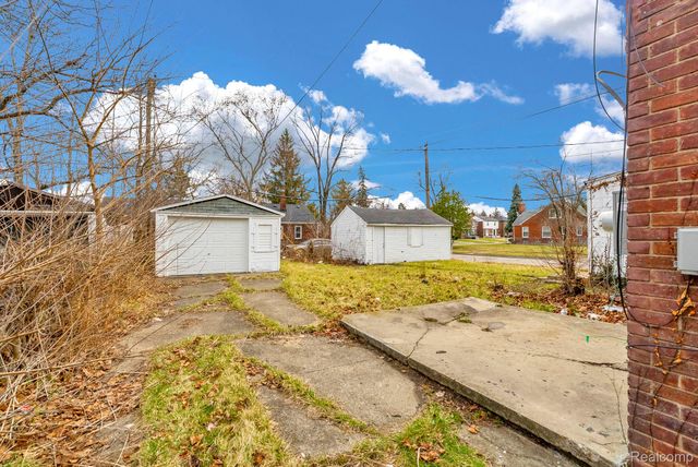 10802 and 10808 Nottingham Road, Detroit, MI 48224