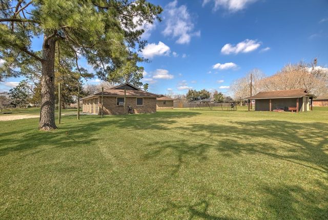 19834 County Road 510, Brazoria, TX 77422