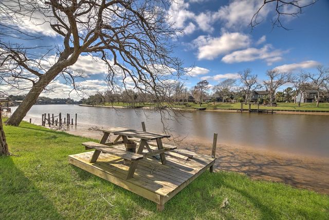 19834 County Road 510, Brazoria, TX 77422