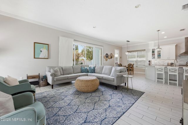 562 14TH Avenue S, Jacksonville Beach, FL 32250