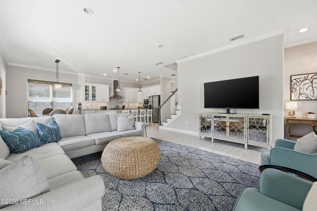 562 14TH Avenue S, Jacksonville Beach, FL 32250