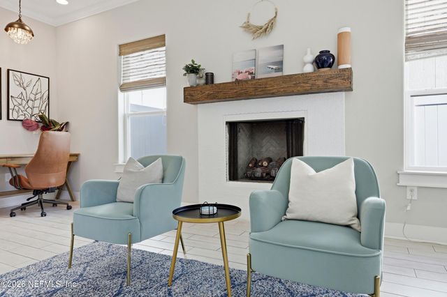 562 14TH Avenue S, Jacksonville Beach, FL 32250