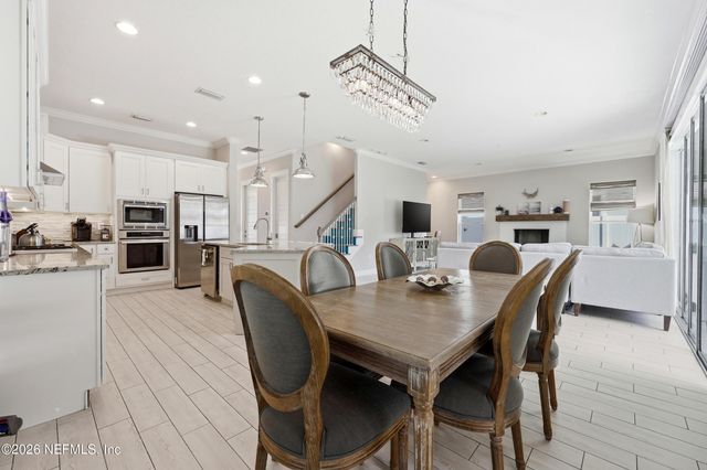 562 14TH Avenue S, Jacksonville Beach, FL 32250